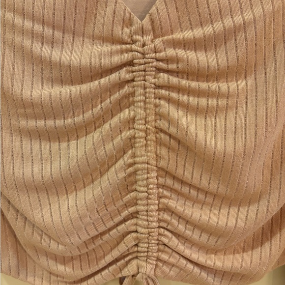 Lovers and Friends CAPRI TOP in Taupe, New With Tags - Picture 4 of 4